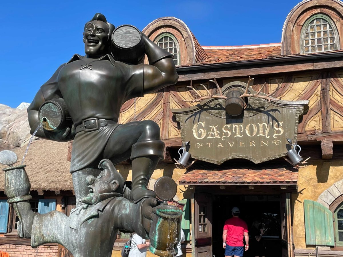 gastons-tavern-sign