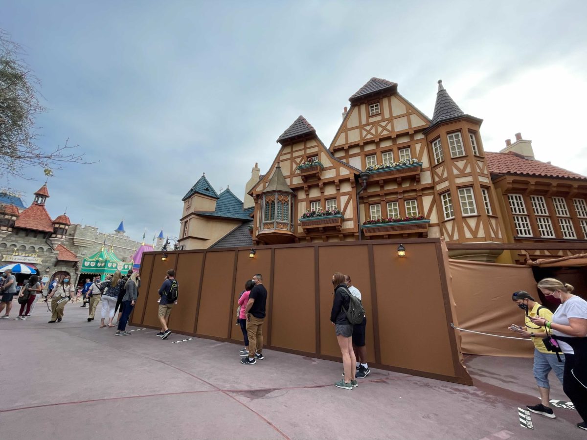 peter-pan-queue-construction-6