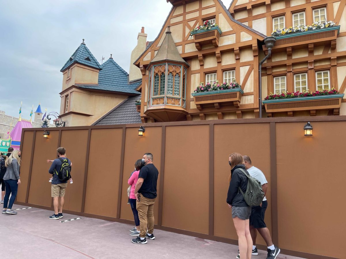 peter-pan-queue-construction-7