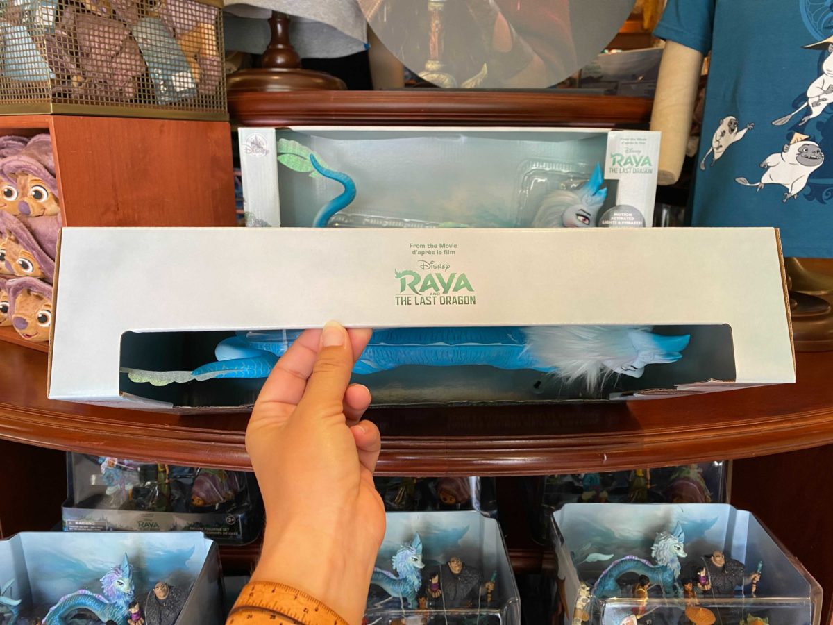 raya-merchandise-5