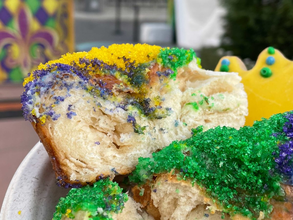 universal-mardi-gras-king-cake-review-2021-2-4535376