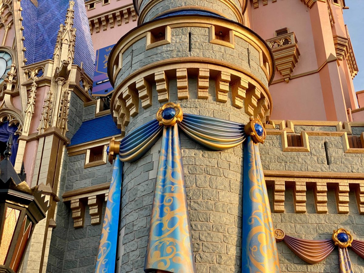 cinderella-castle-50th-anniversary-3-9100236
