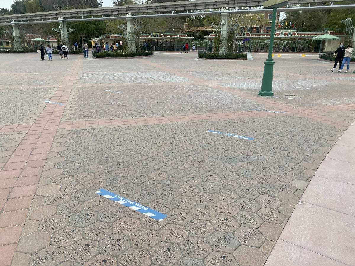 DisneylandResort 03/14/2021