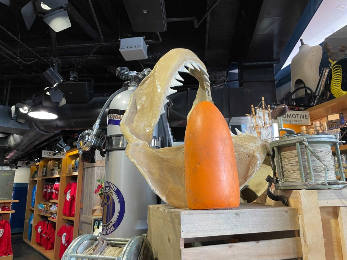 Universal-legacy-store-prop