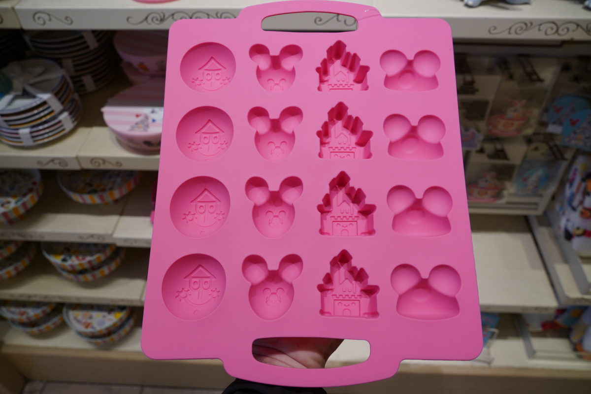 jerrod-maruyama-baking-pan-3-6-21-1556834