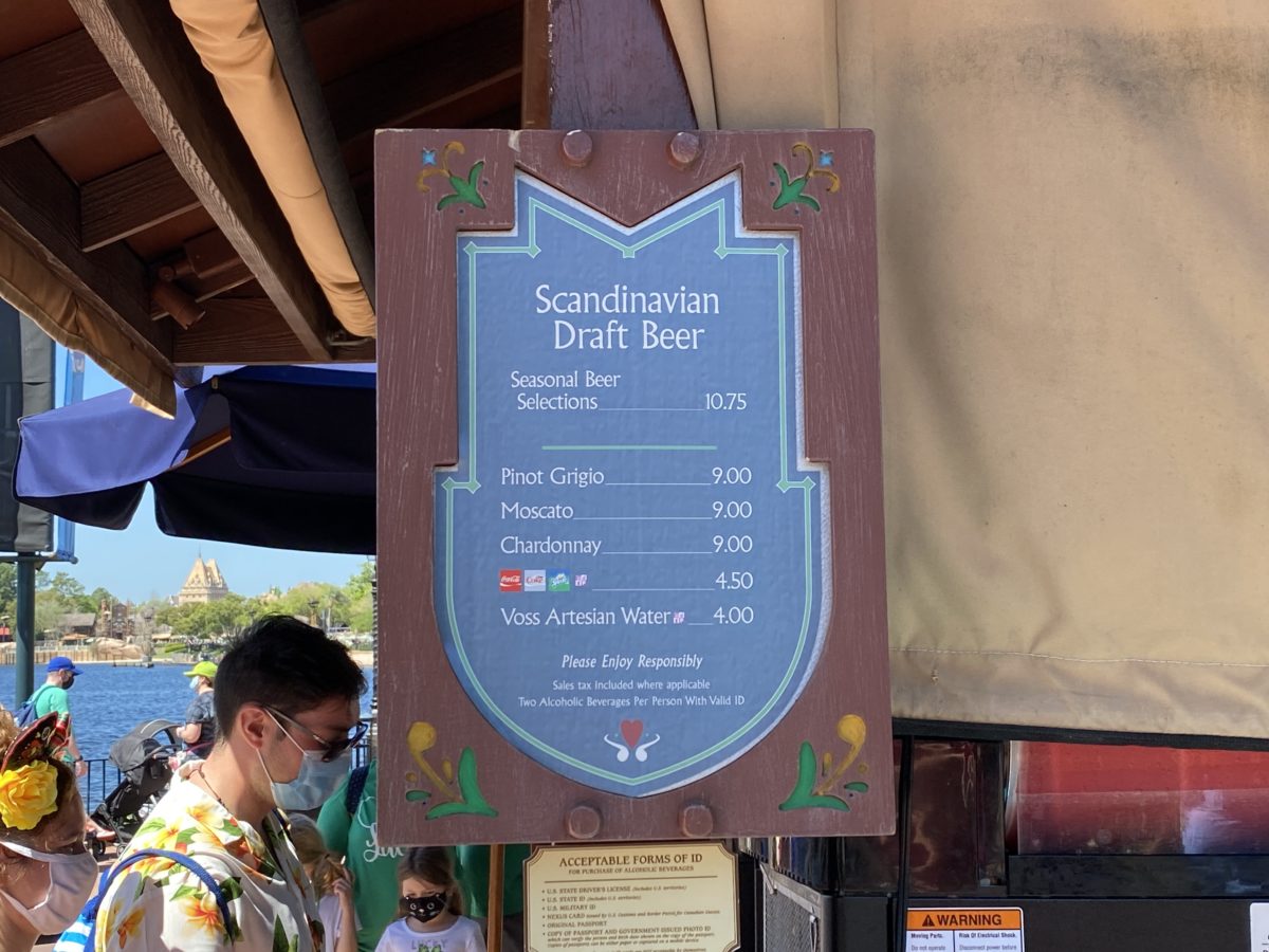 norway-pavilion-snack-cart-seasonal-beer-epcot-03172021-1911737