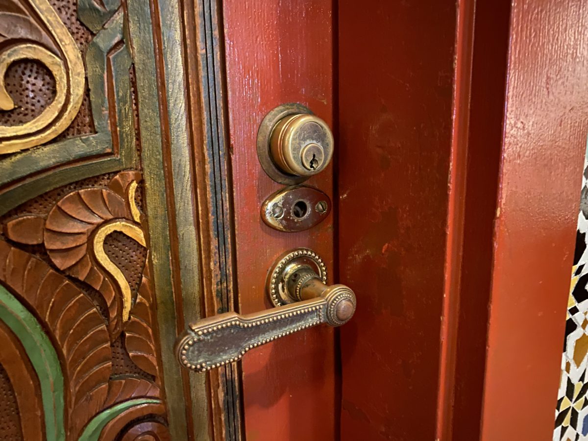 race-against-the-sun-side-door-handle-replaced-inside-epcot-03252021-2761357