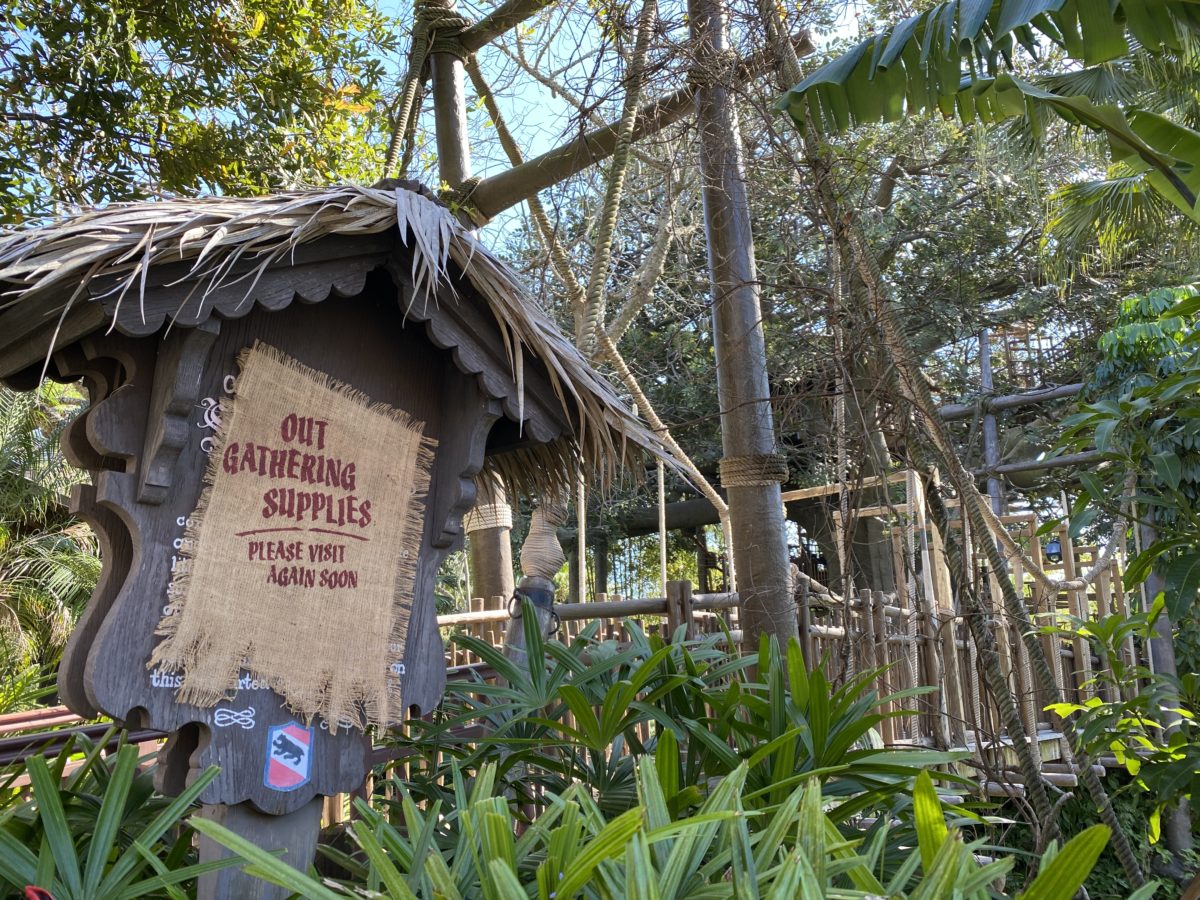 swiss-family-treehouse-refurbishment-continues-magic-kingdom-03172021-6824160