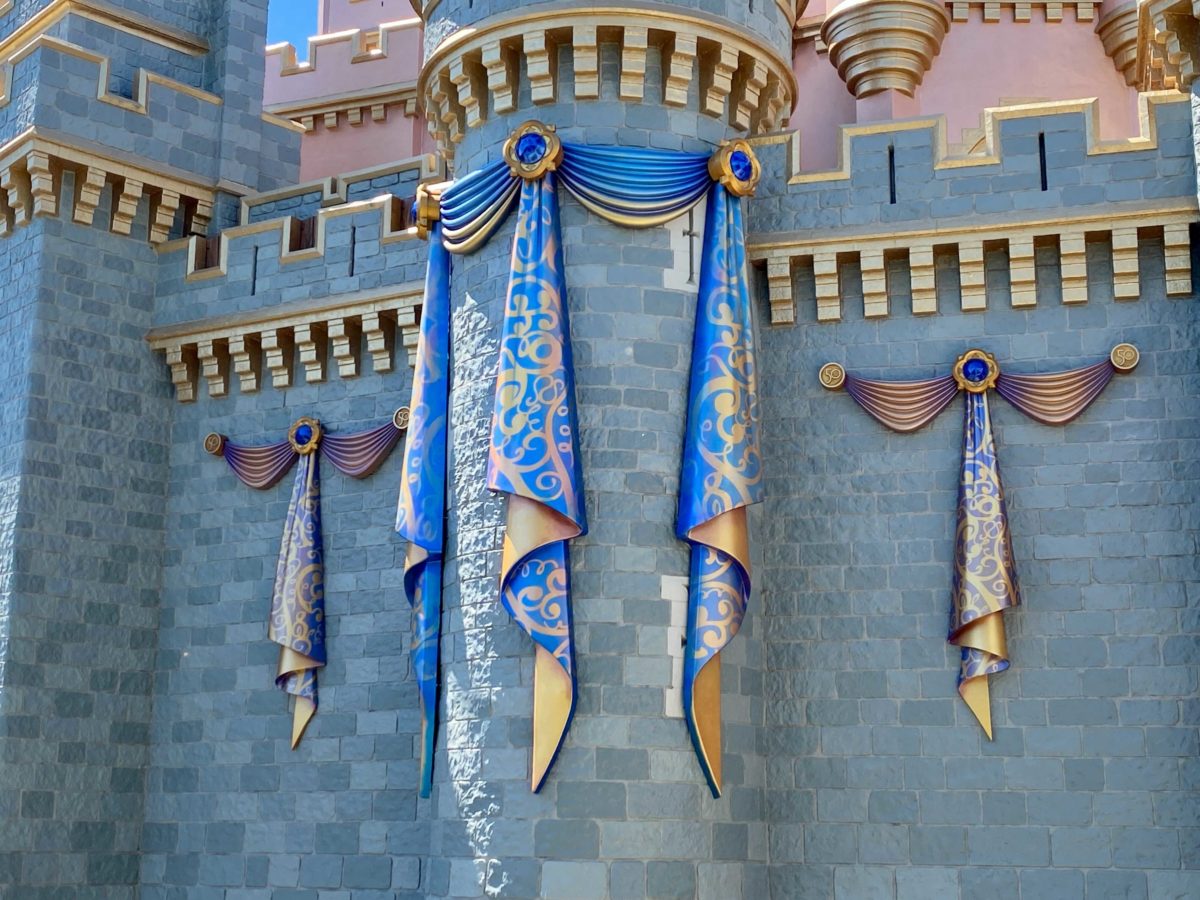 castle-decor-03-19-4-3868700