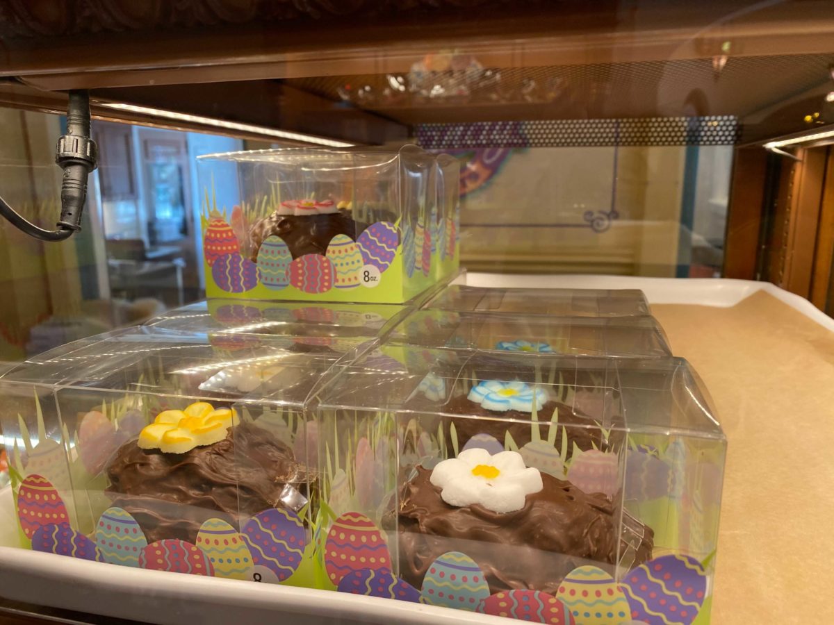 easter-vanilla-fudge-chocolate-egg-1