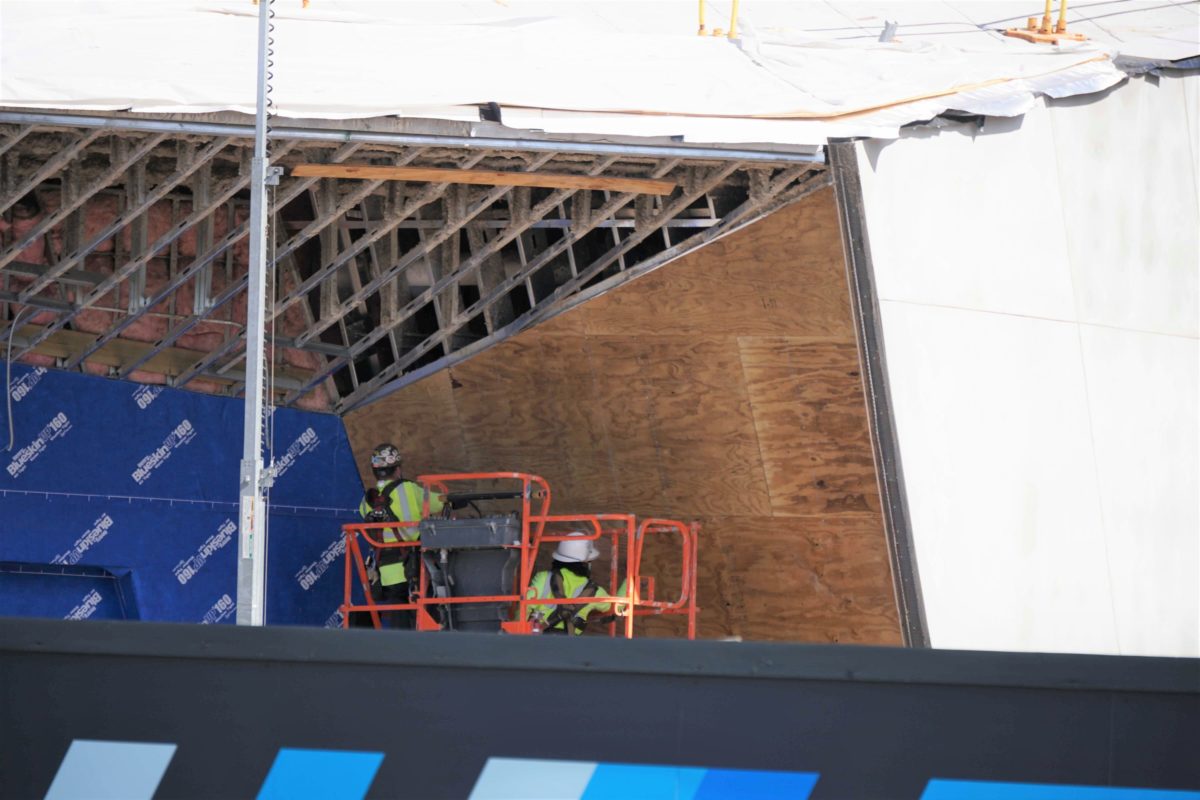 guardians-of-the-galaxy-cosmic-rewind-facade-construction-wood-panels-5-1