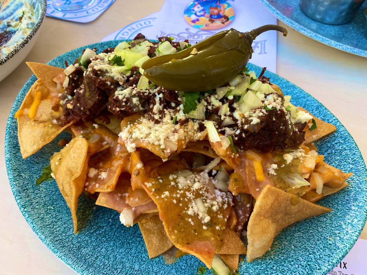 lamplight-lounge-barbacoa-nachos-2471860