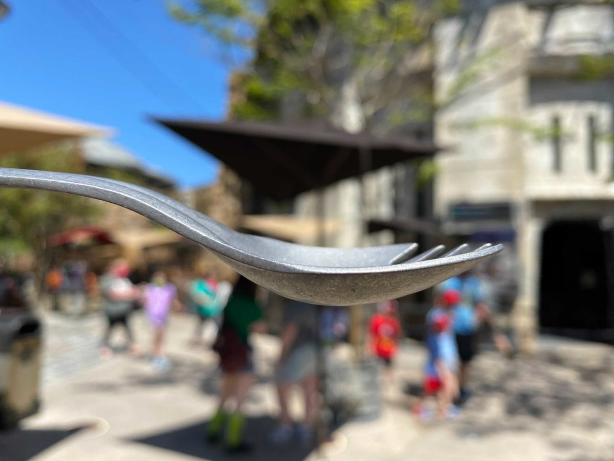 souvenir-spork-docking-bay-7-14