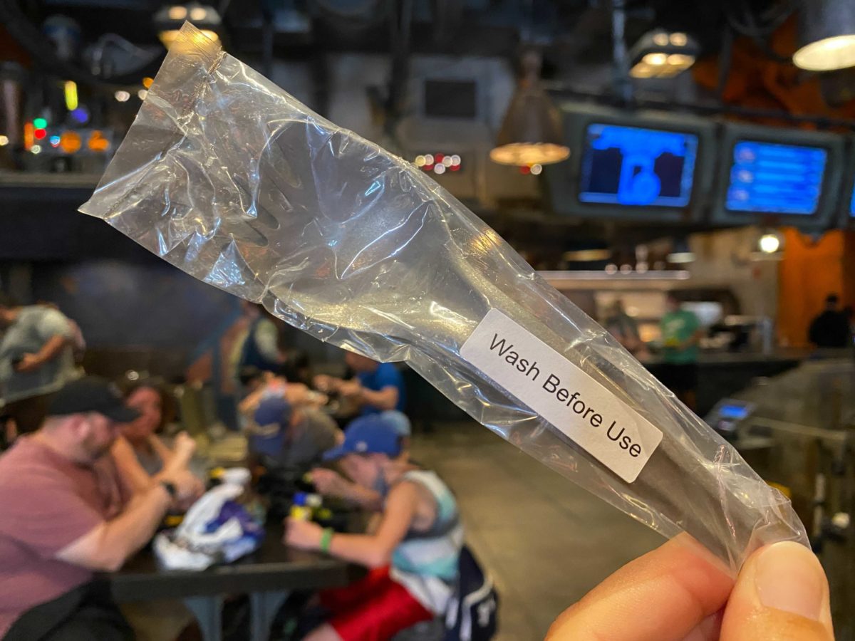 souvenir-spork-docking-bay-7-3