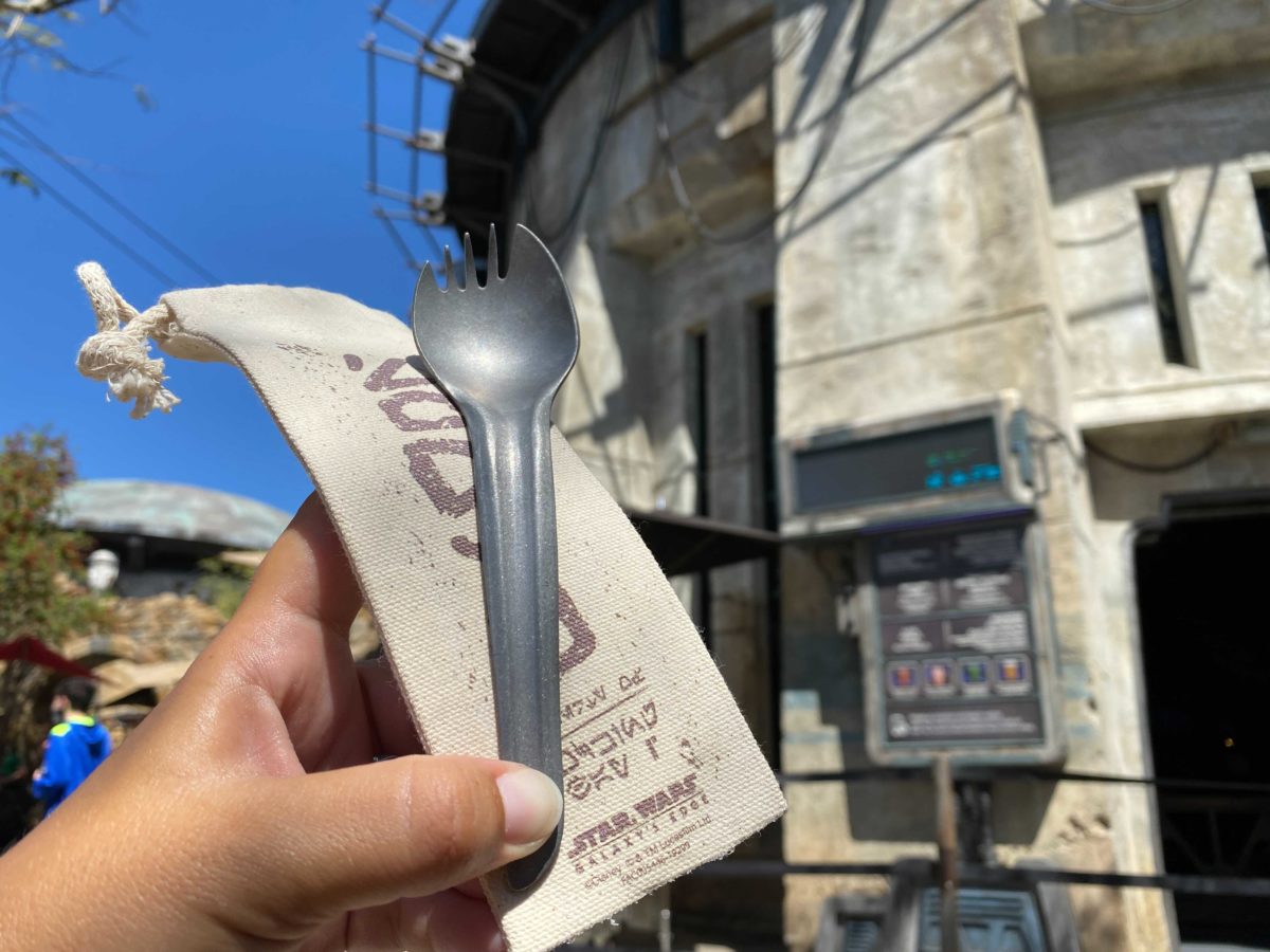 souvenir-spork-docking-bay-7-9