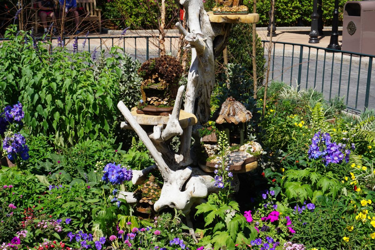 tinker-bell-topiary-topiaries-8