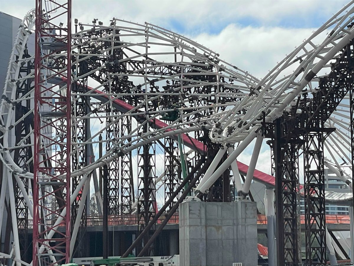 tron-lightcycle-run-construction-march-4-10-1