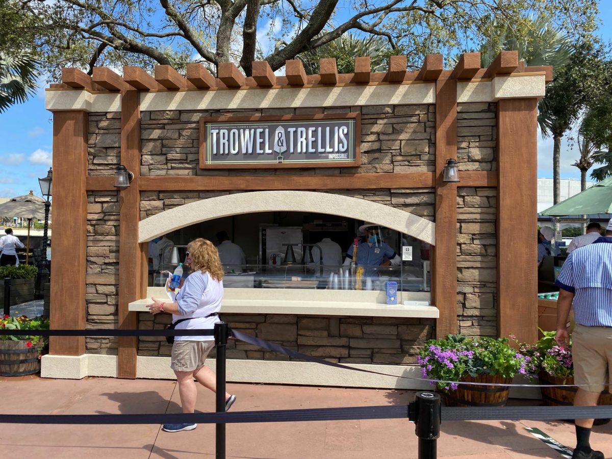 trowel-trellis-flower-garden-2021-booth-1