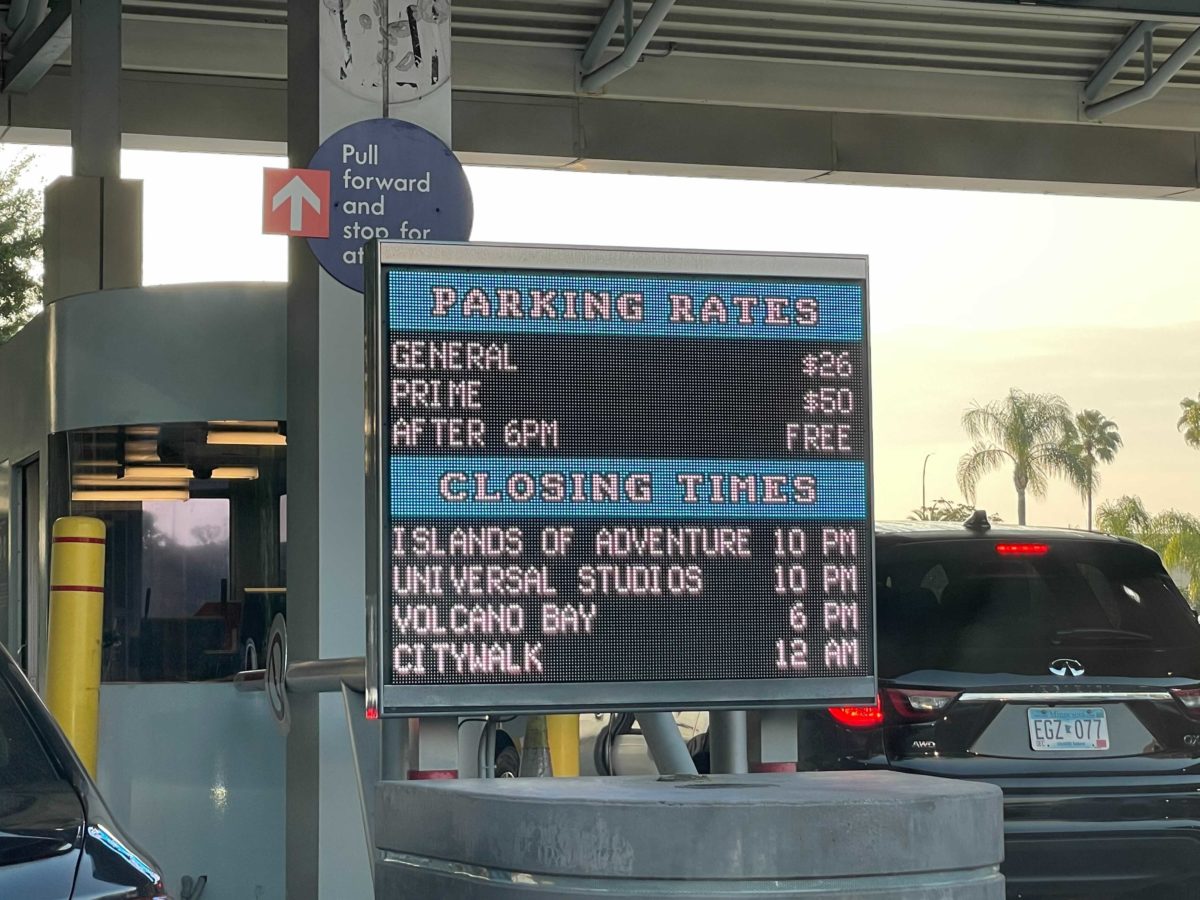 universal-parking-price