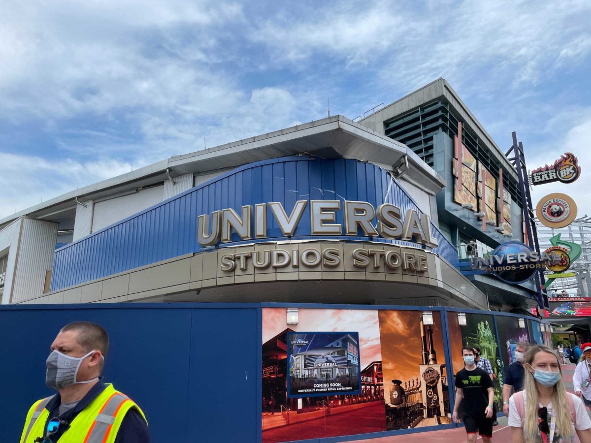 universal-studios-store-03-29-2