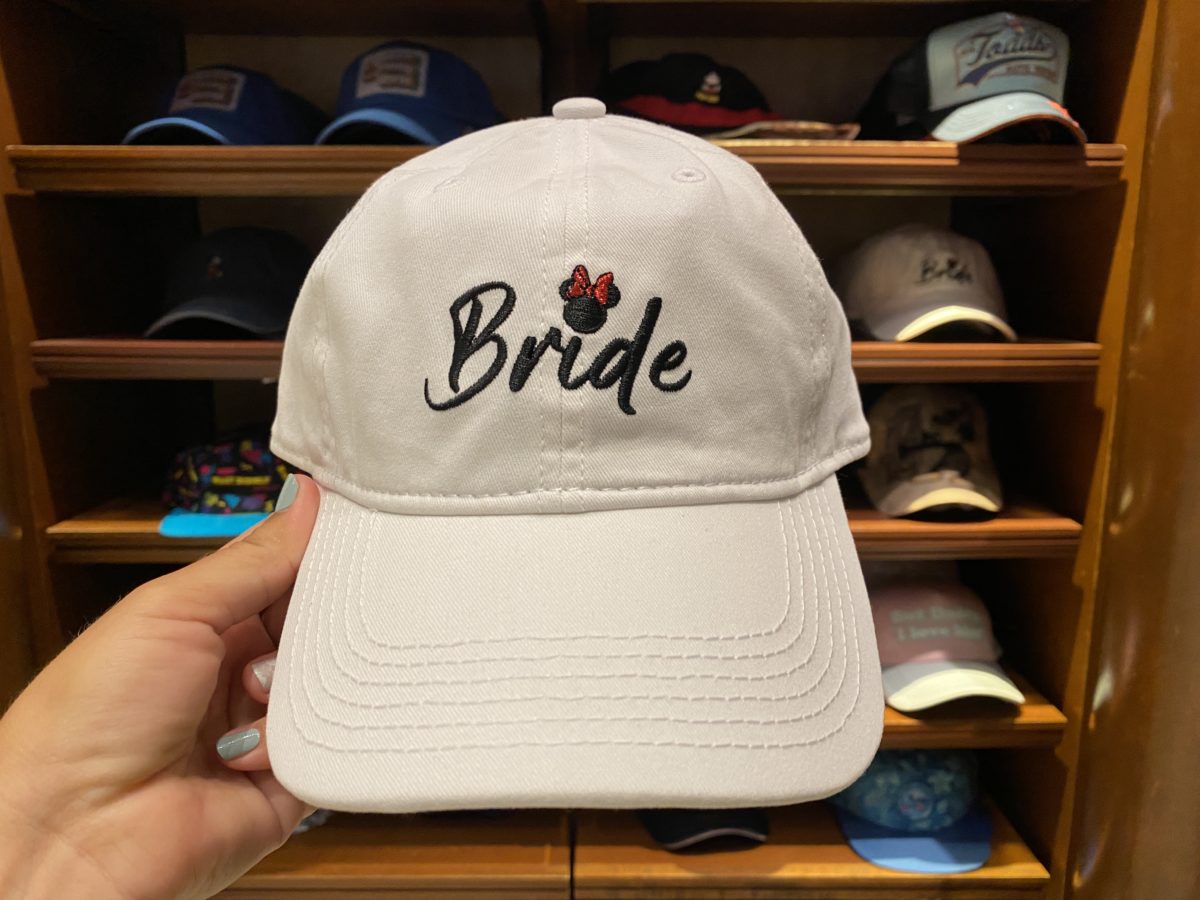 bride-hat-magic-kingdom-04062021-9914314