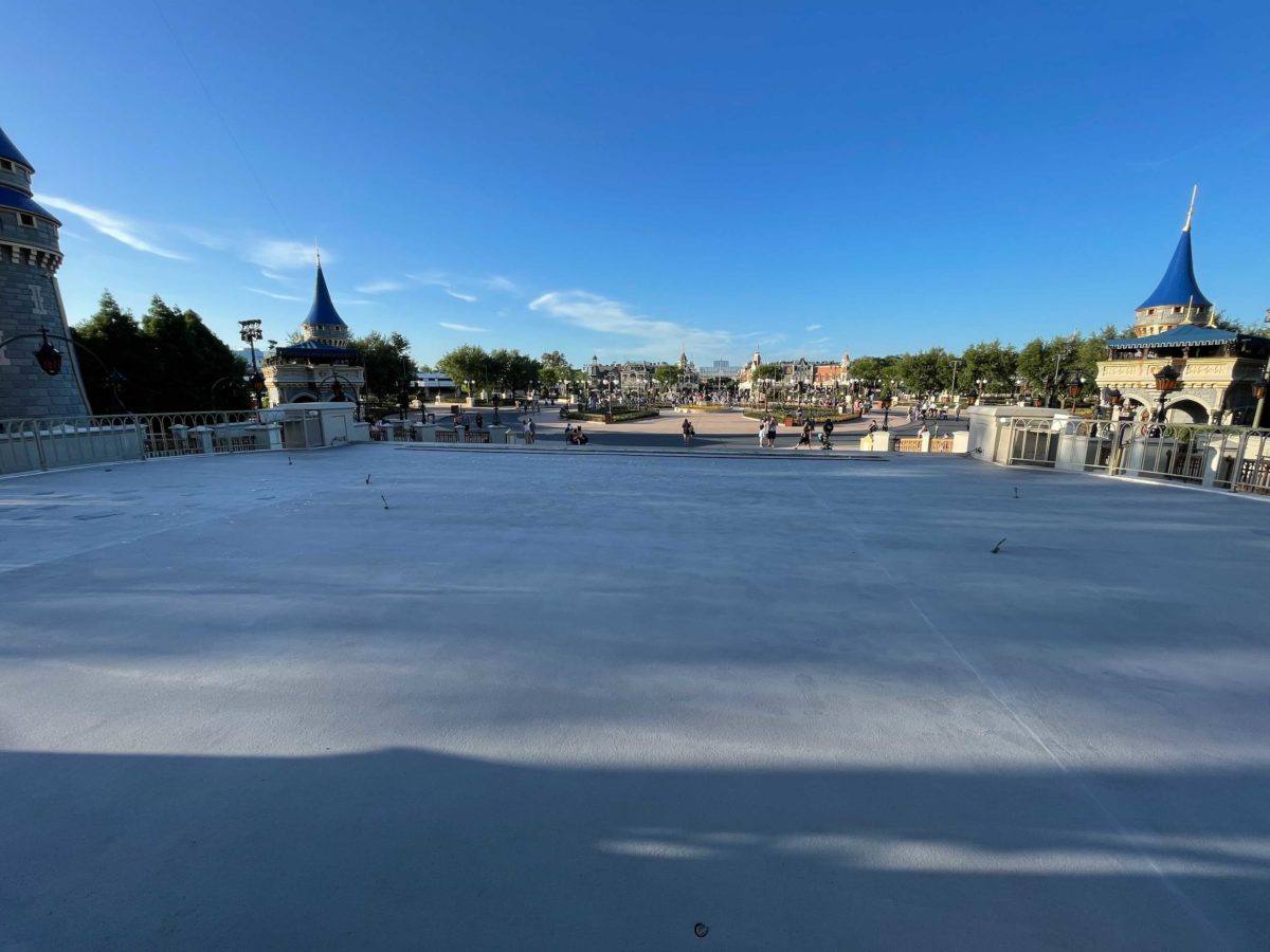 cinderella-castle-stage-refurbishment-3-2528351
