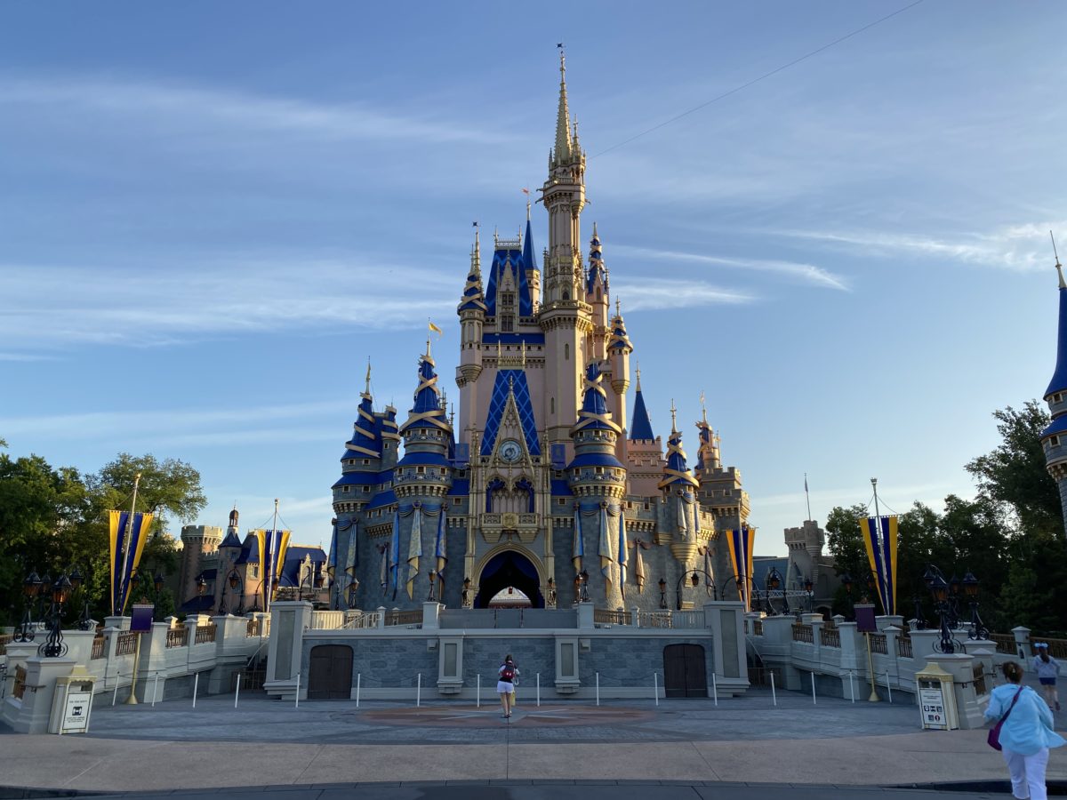 cinderella-castle-stage-construction-wall-down-magic-kingdom-04232021-4996836