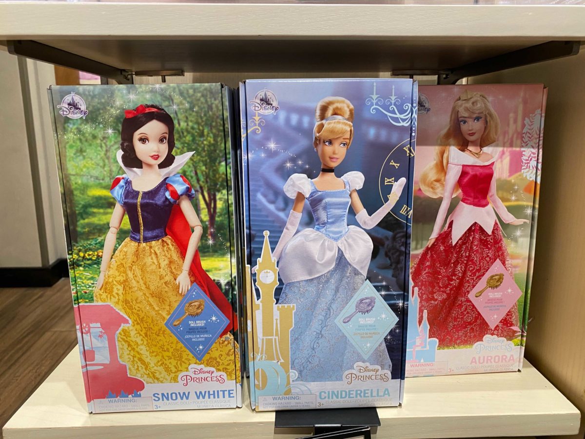 downtown-disney-district-plastic-free-packaging-classic-dolls-9-9909506