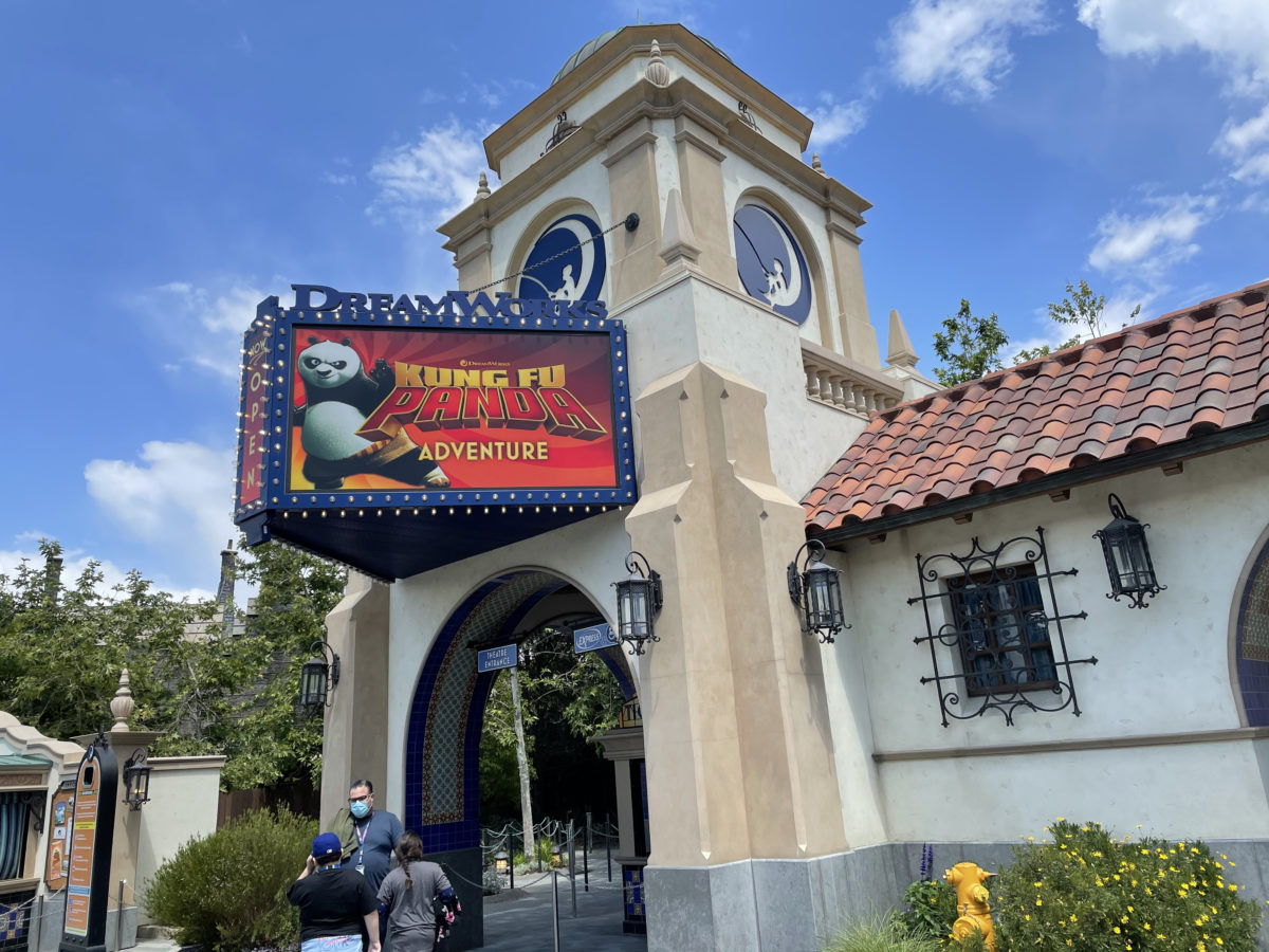 dreamworks-theatre-featuring-kung-fu-panda-entrance