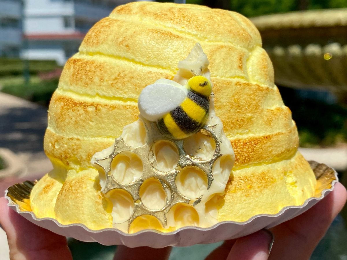 earth-day-bee-hive-cake-grand-floridian-16-1087101