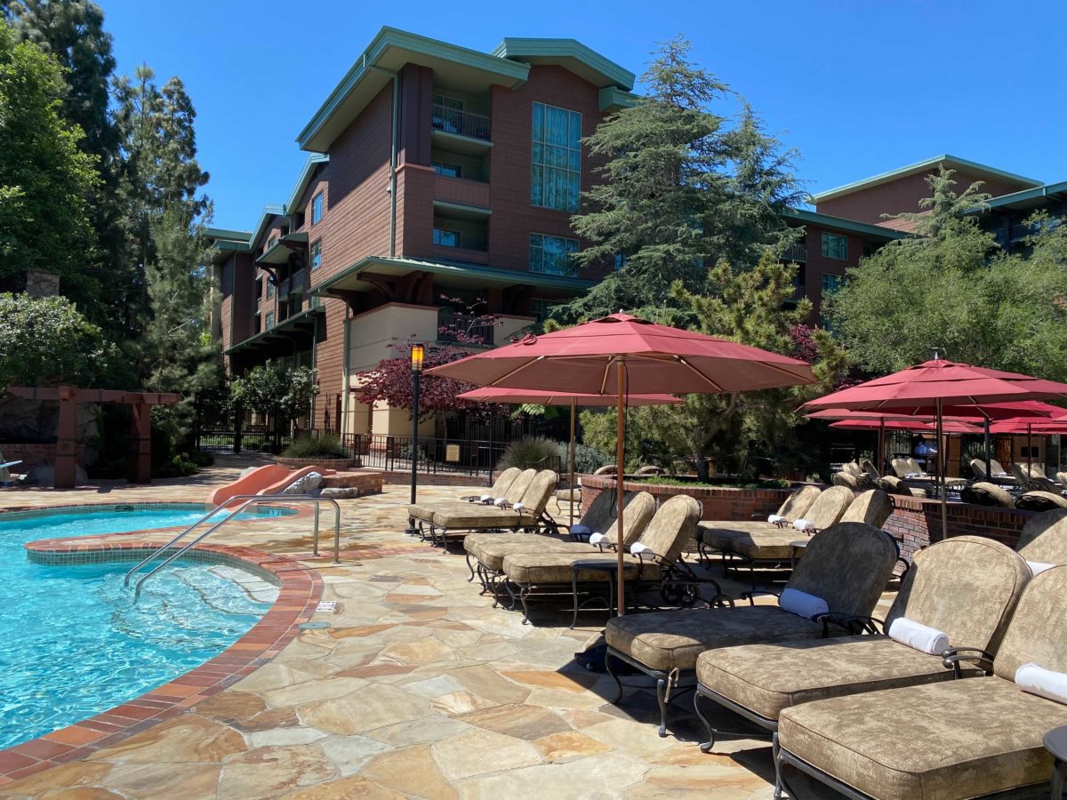 Grand-Californian-Pool