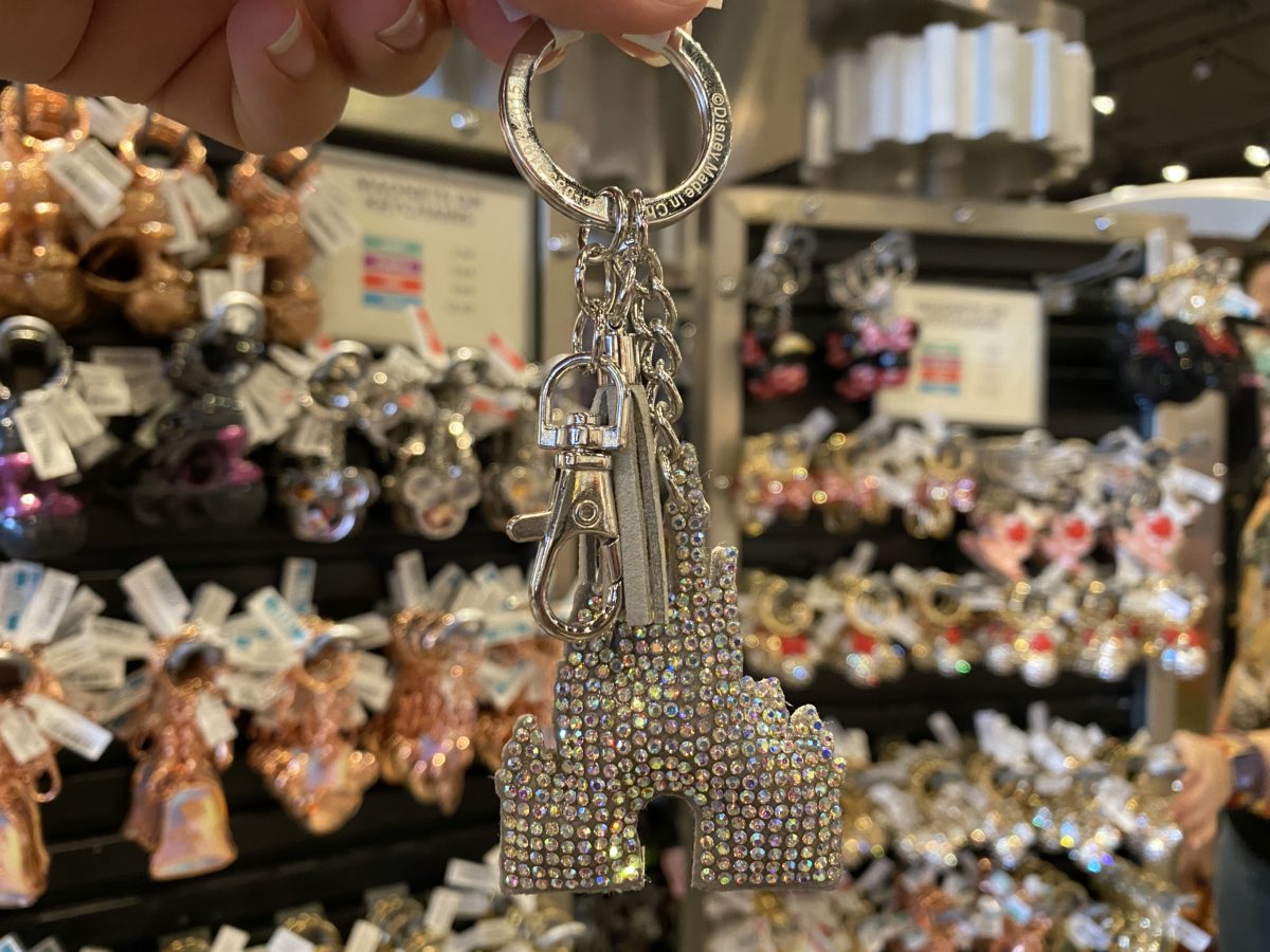 rhinestone-castle-felt-keychain-epcot-04202021-4878922