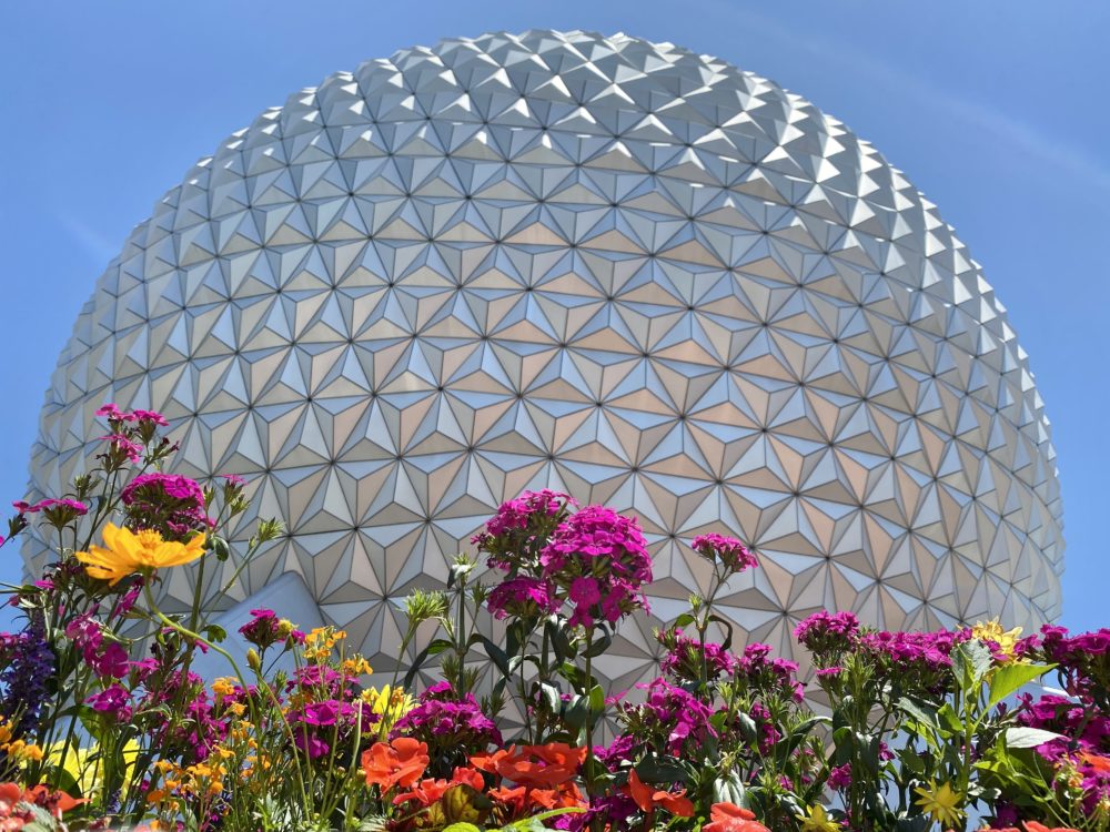 spaceship-earth-flowers-featured-image-hero-epcot-04220221-3888090