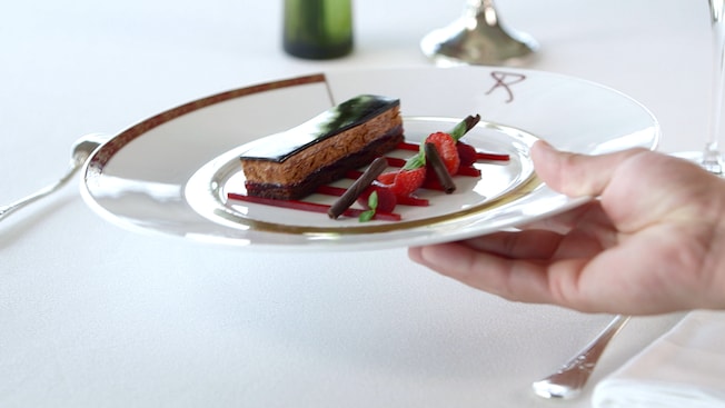 disney-cruise-line-chef-arnaud-remy-video-2990164