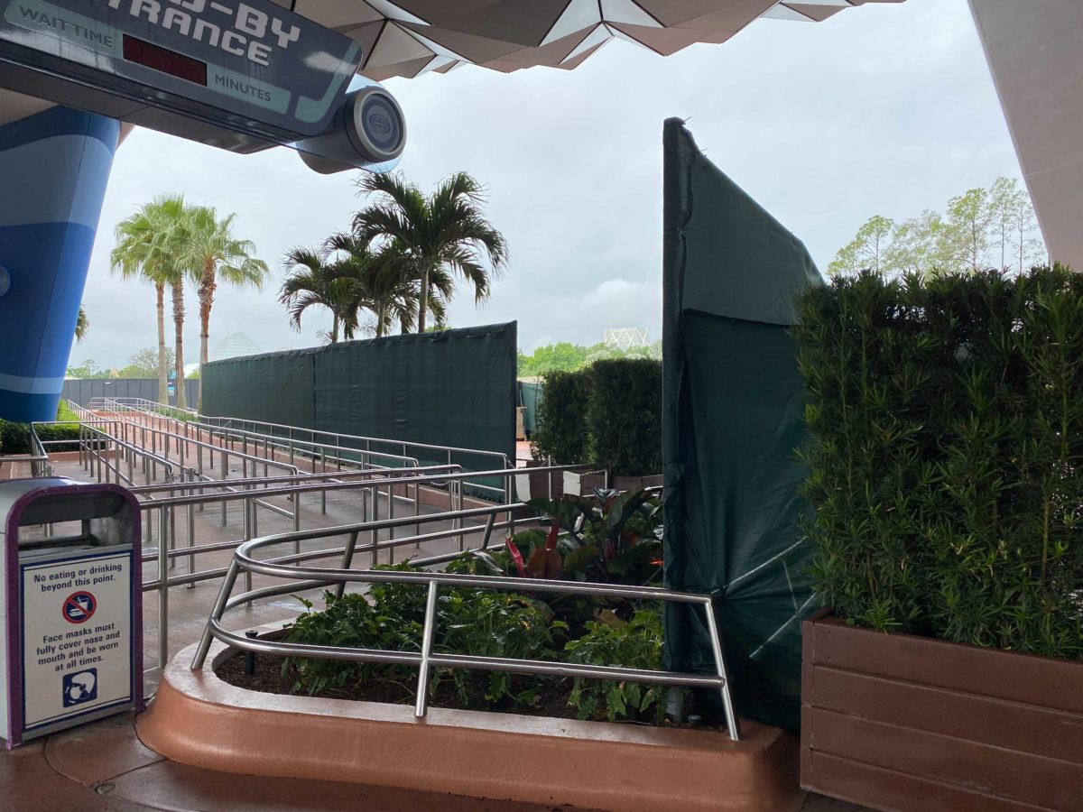 epcot-construction-walls-5