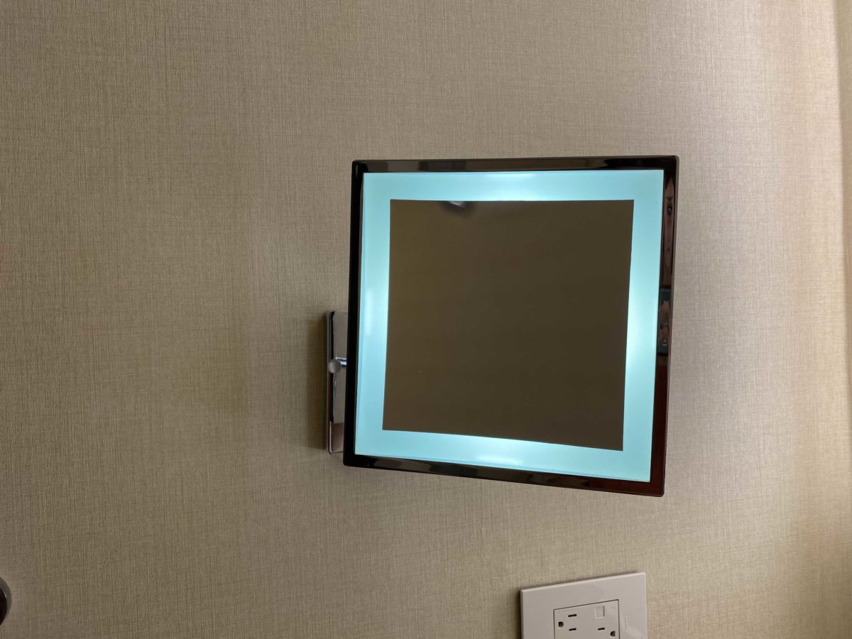 grand-californian-room-tour-41