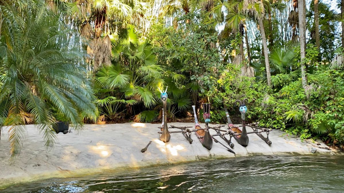 jungle-cruise-canoes-hut-gone-2-2