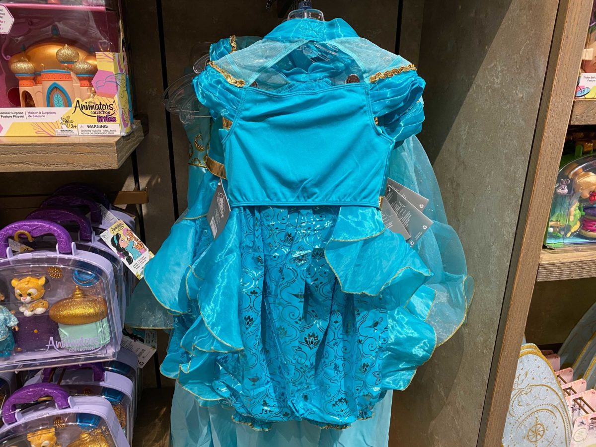 new-castle-collection-dresses-walt-disney-world-9