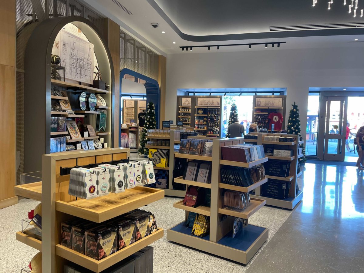new-universal-studios-store-15-2