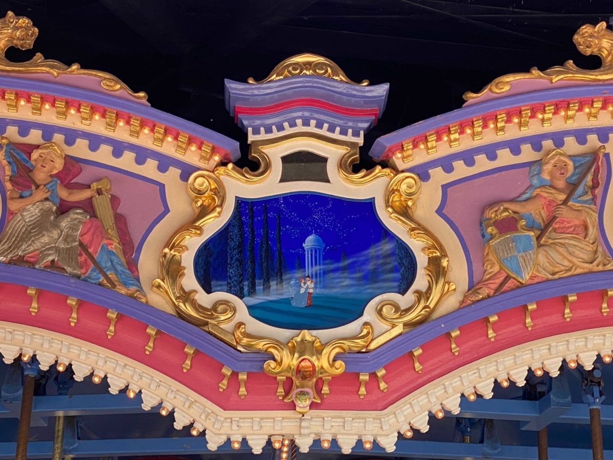 prince-charming-regal-carrousel-vignettes-8