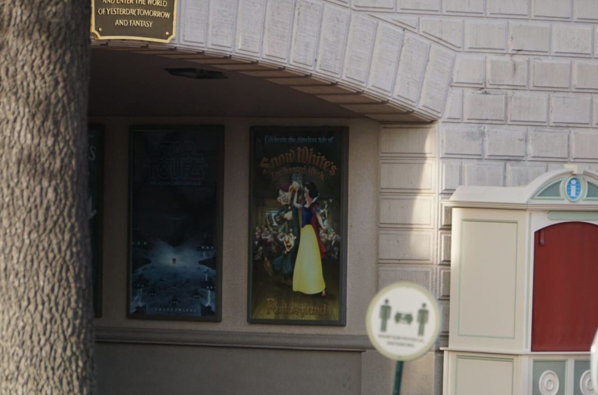 snow-white-poster-disneyland-resort-park