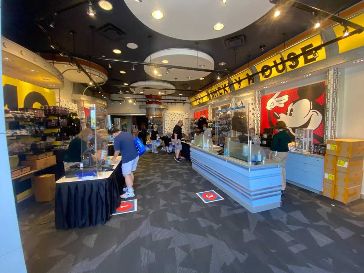 disneyland-may-the-4th-star-wars-shopping-event-10-1050580