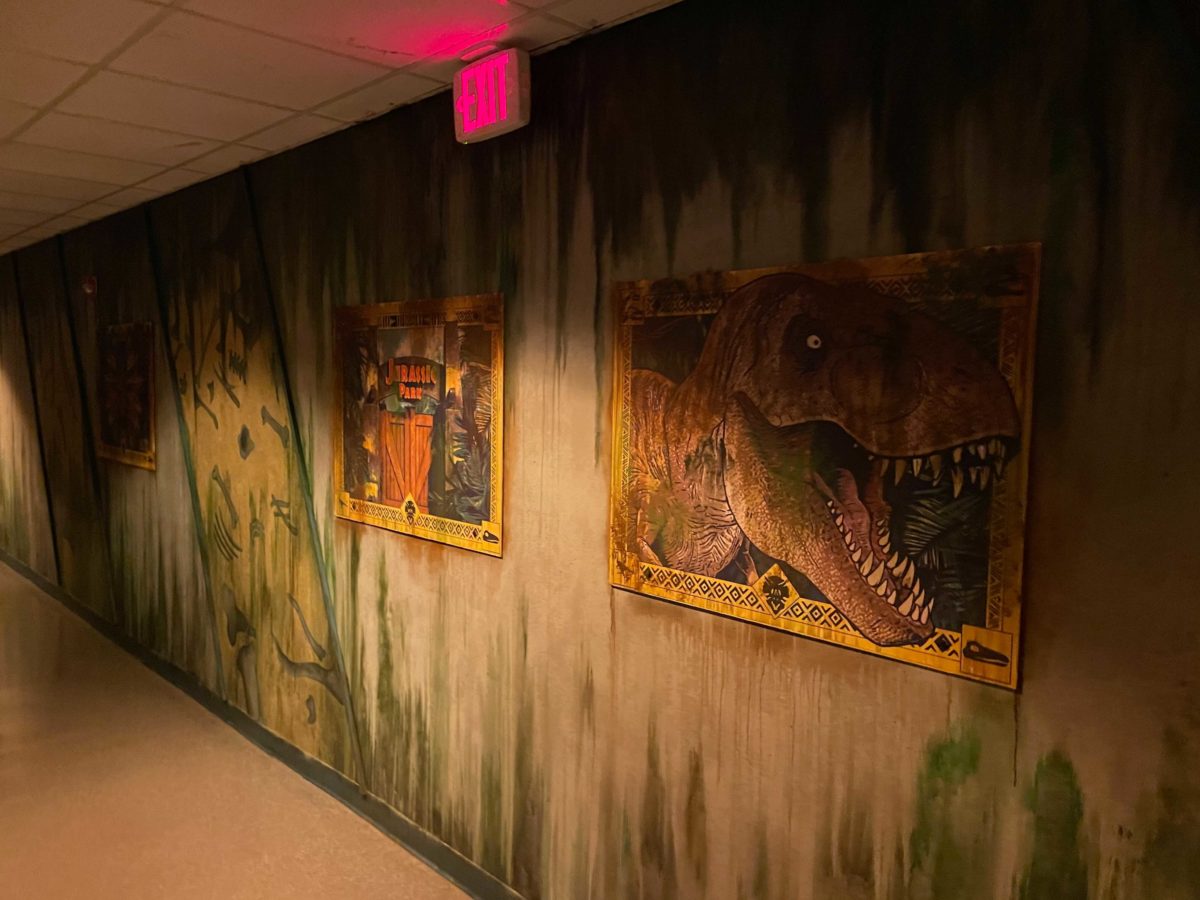 jurassic-world-tribute-store-18-9794885