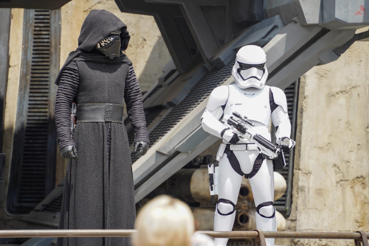 kylo-ren-and-stormtrooper-in-galaxys-edge-5-30-21-9745375