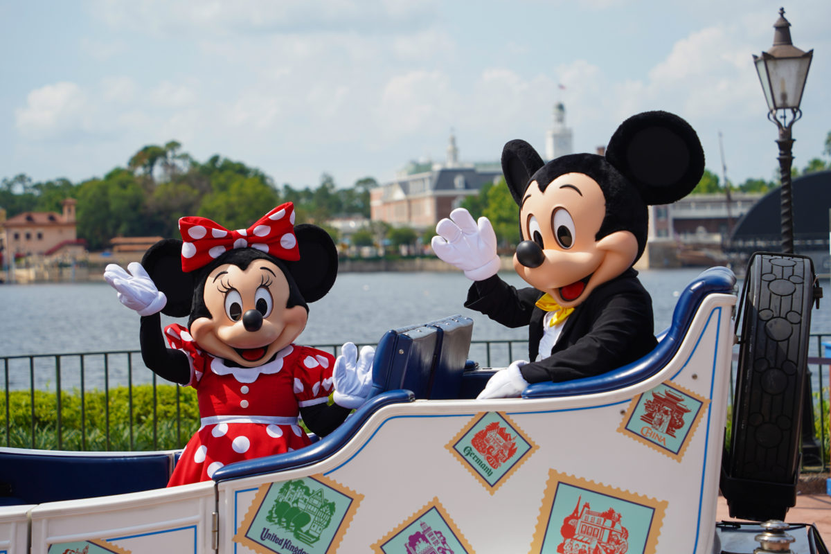mickey-and-friends-world-tour-5-2-21-2010083