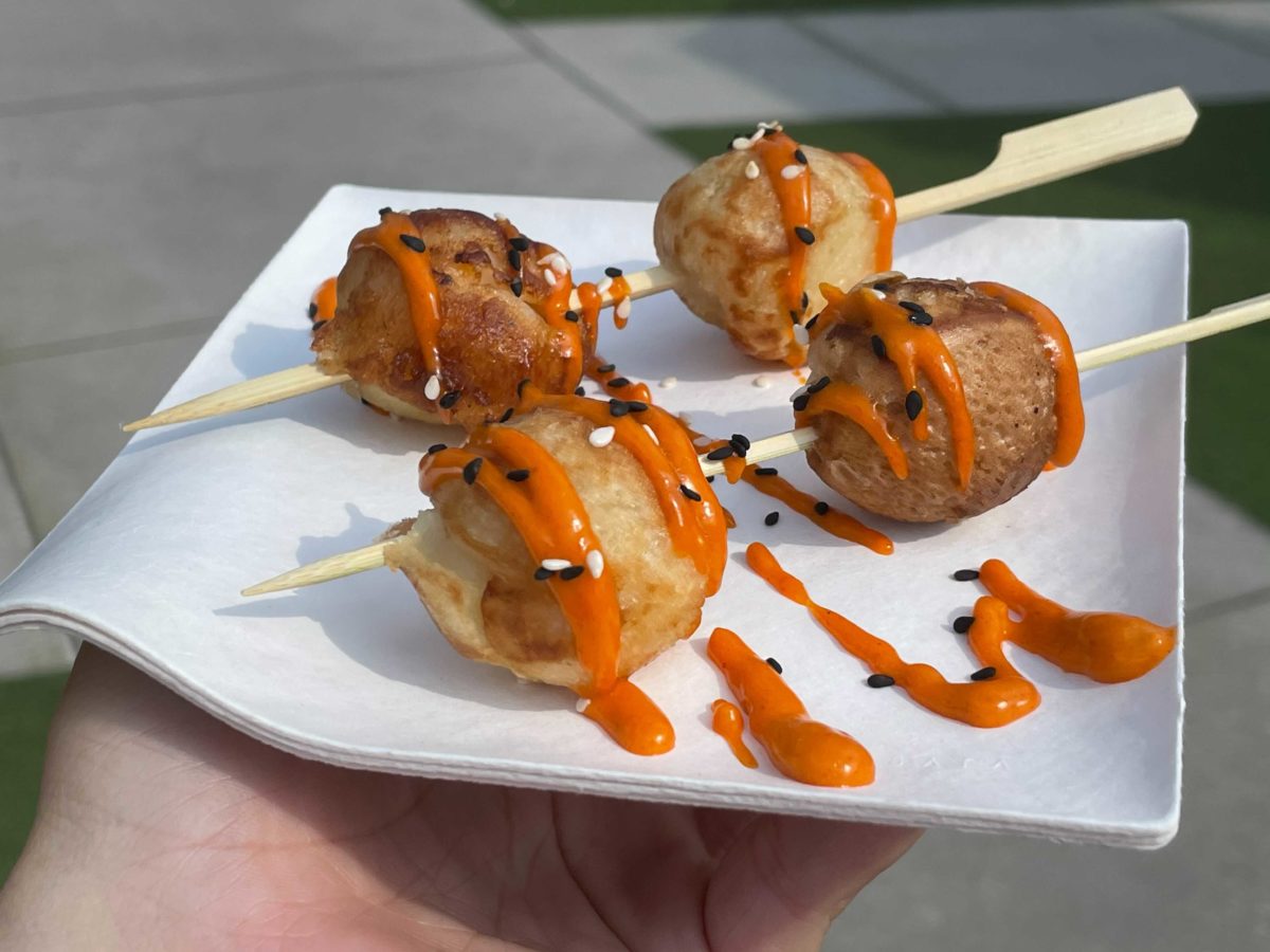 universal-studios-florida-tokyo-summer-olympics-big-booth-takoyaki-shrimp-puff-2-6001592