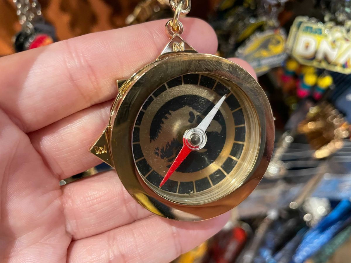 universals-islands-of-adventure-jurassic-world-merchandise-5-20-21-t-rex-compass-keychain-3-2373822