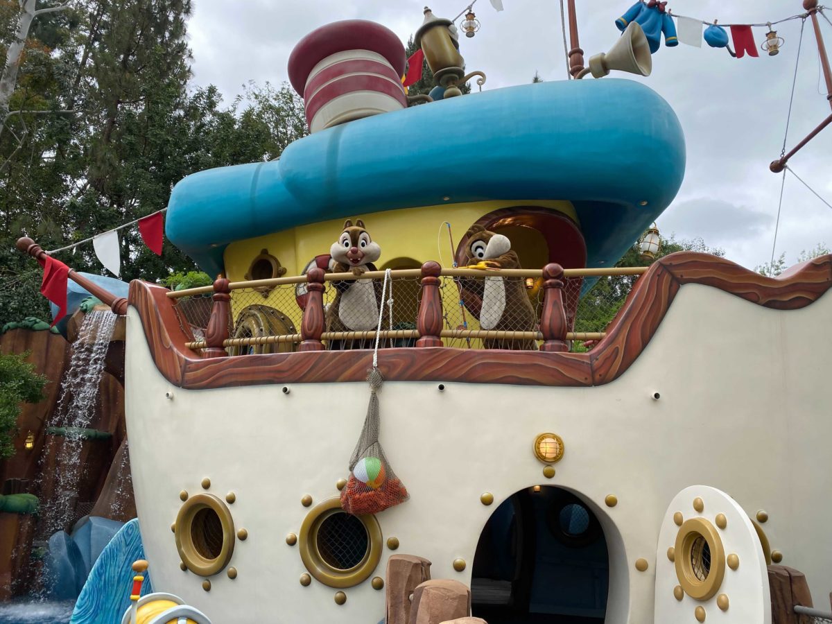 chip-n-dale-toontown-donalds-boat-7-8447869