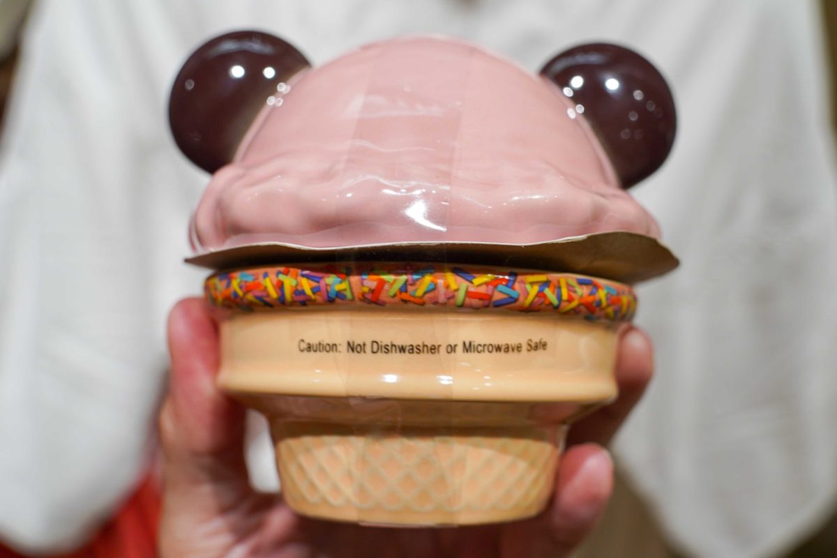 NEW Disney World Beach Club Resort Mickey Ears Ice Cream Scoop Cone Ceramic Bowl