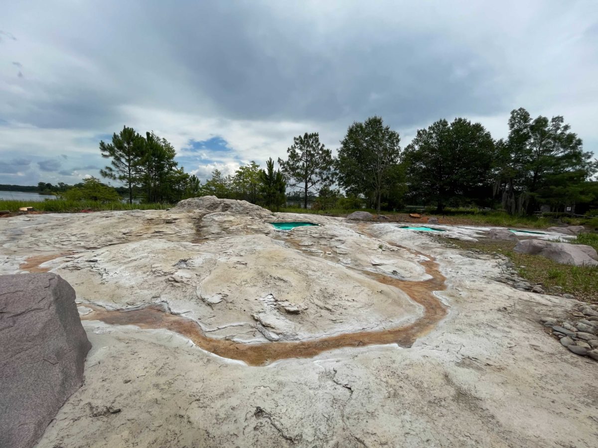 fire-rock-geyser-refurb-5